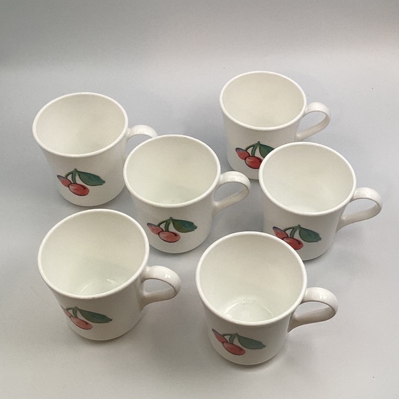 Vintage Corelle By Corning Mug Fruit Basket Apple And Cherries Six Mugs Cups - Picture 5 of 6